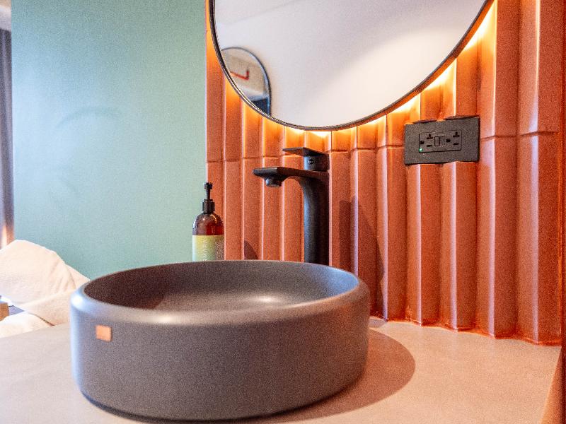 Hunters Concept Hotel By Jalo image