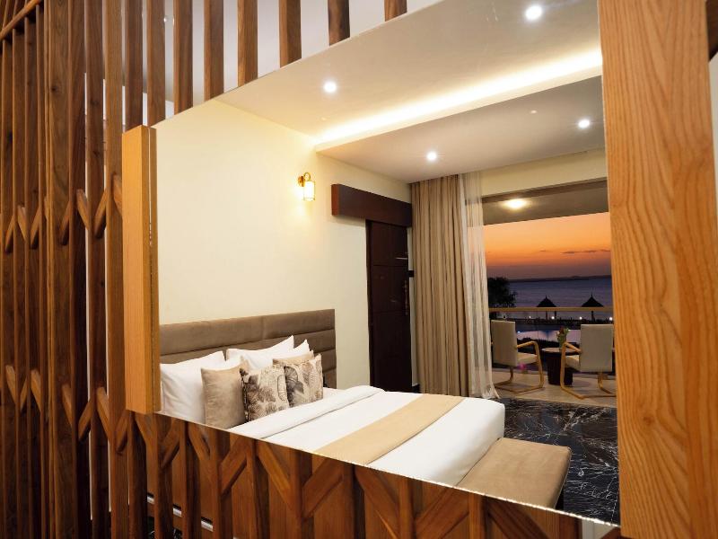 Treetop By Eight Continents Zanzibar image