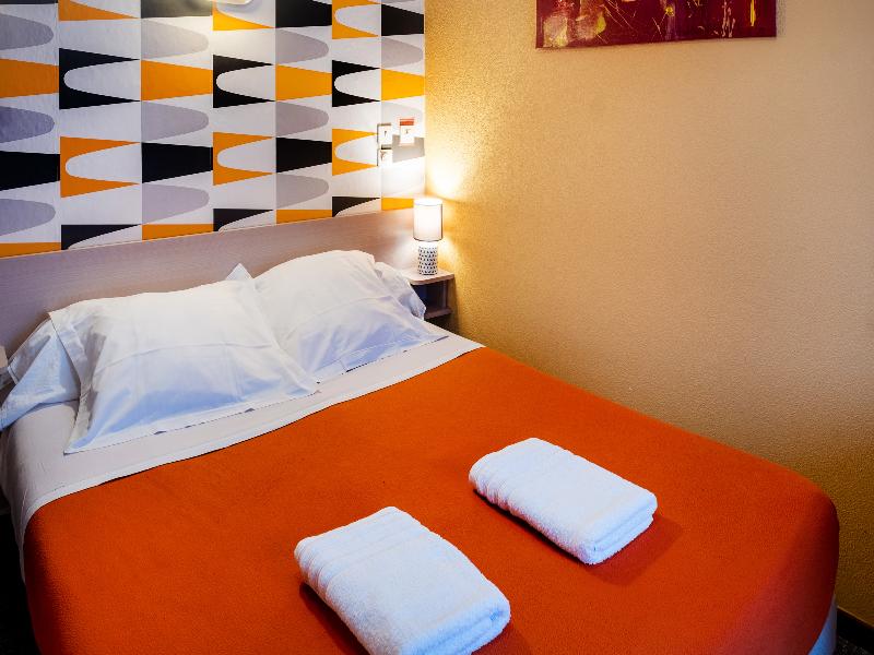 Hotel Des Touristes image