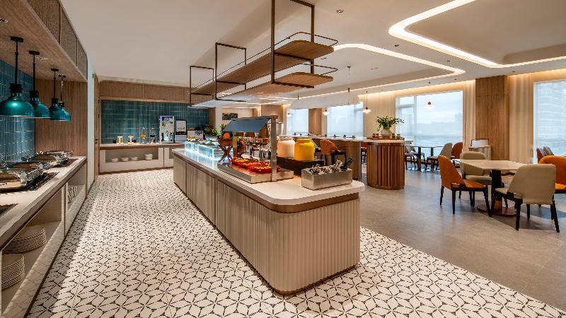 Holiday Inn Express Ziyang City Center by IHG image 1