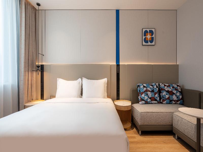 Holiday Inn Express Ziyang City Center by IHG image