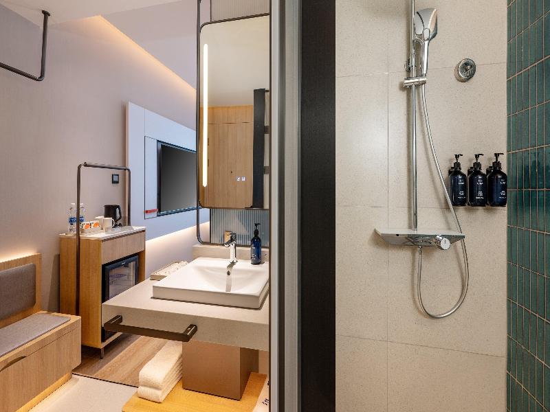 Holiday Inn Express Ziyang City Center by IHG image