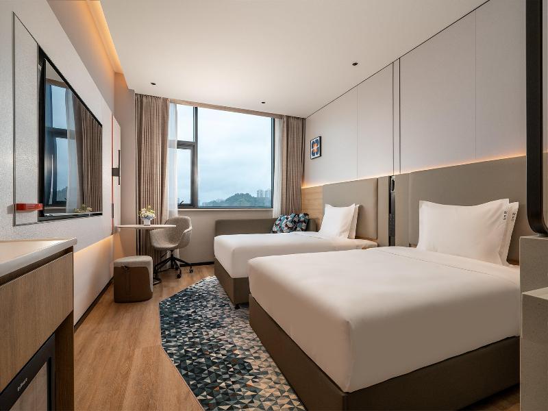 Holiday Inn Express Ziyang City Center by IHG image