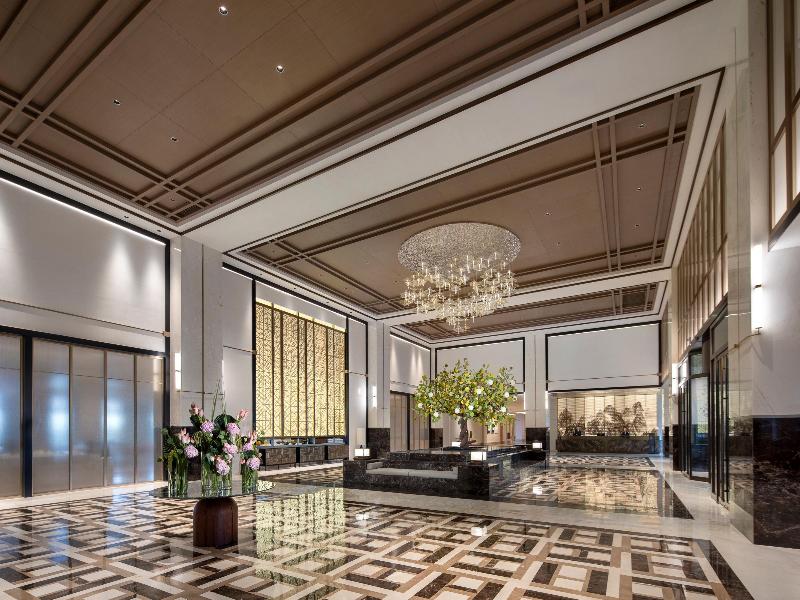 Crowne Plaza Xiangyang Fuchun Lakeside by IHG image