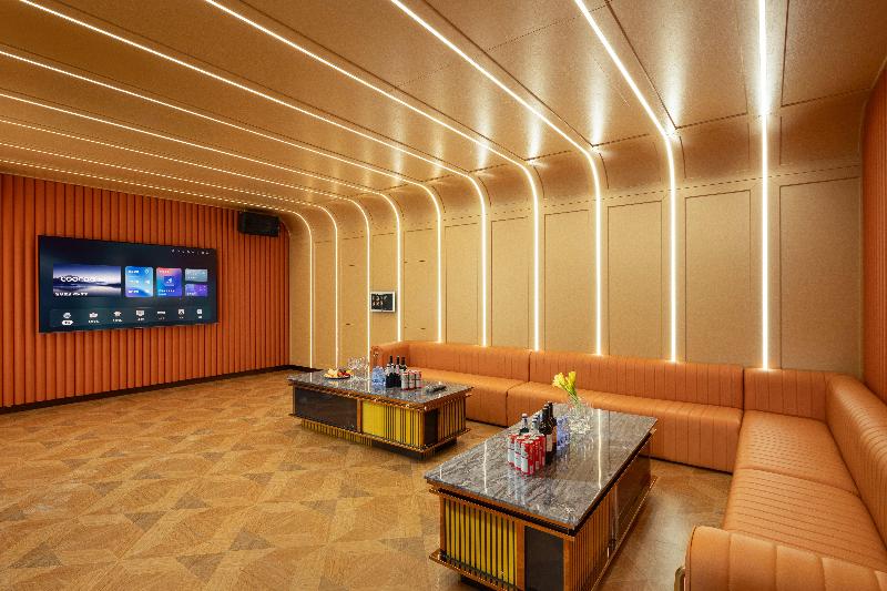 Crowne Plaza Xiangyang Fuchun Lakeside by IHG image