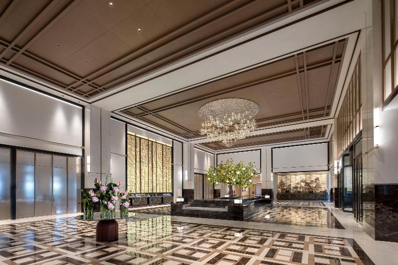 Crowne Plaza Xiangyang Fuchun Lakeside by IHG image