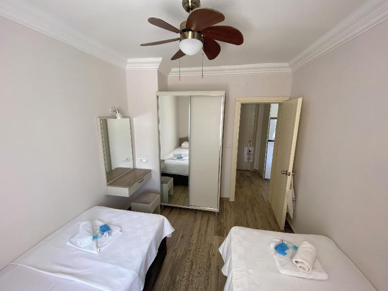 Diplomat Suites image