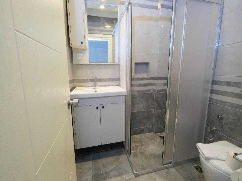 Diplomat Suites image