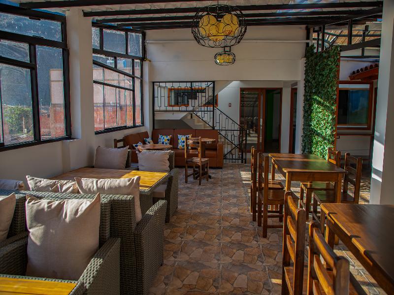 Cocatambo image