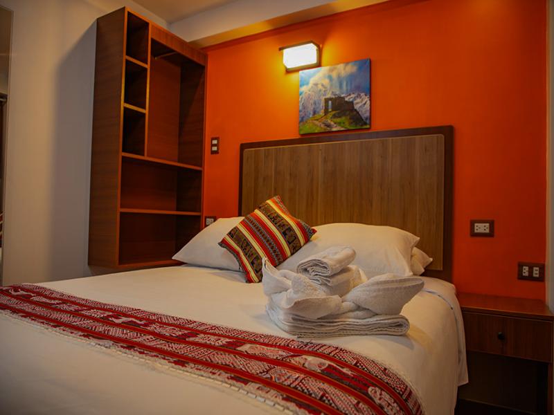 Cocatambo image