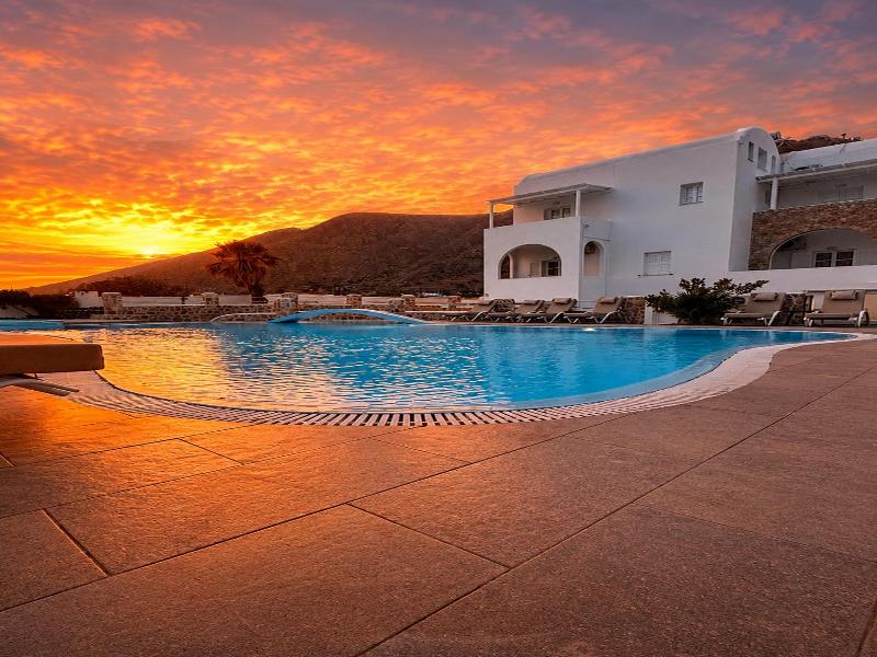 Noeme Santorini image