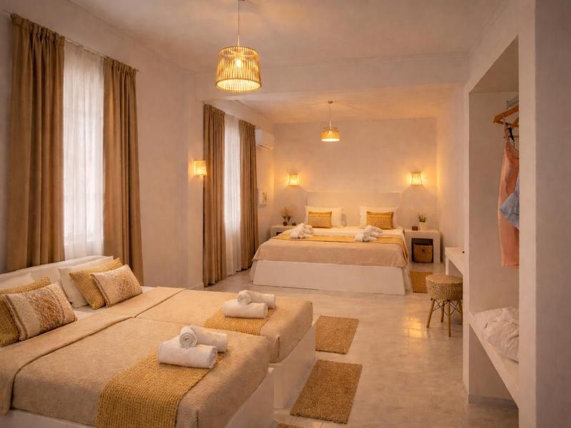Noème Santorini image