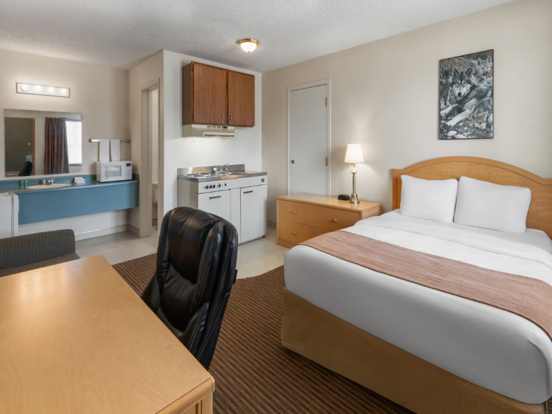 Travelodge By Wyndham Valleyview Ab