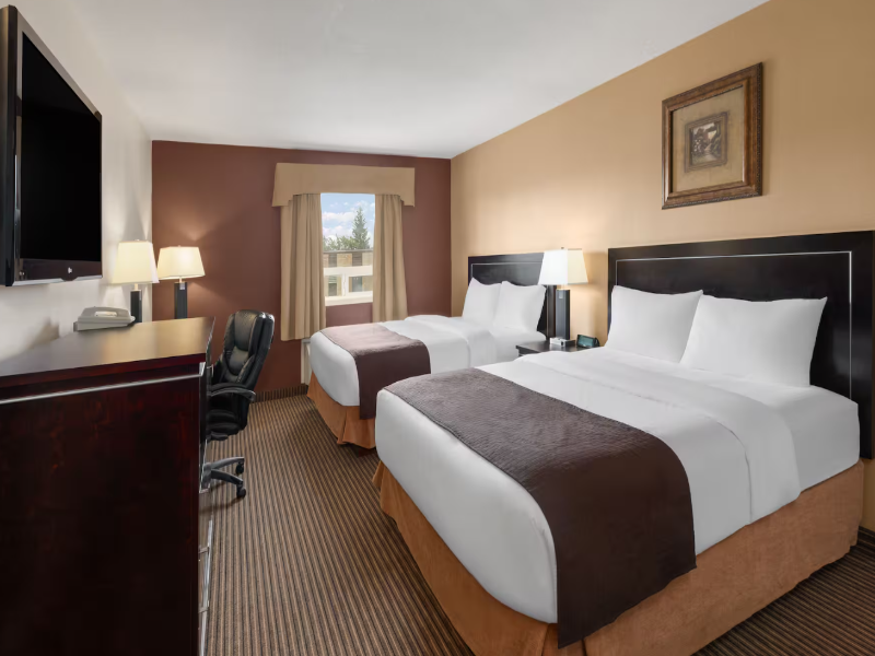 Travelodge By Wyndham Valleyview Ab