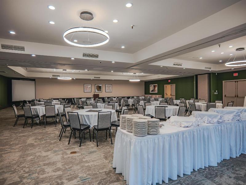 Hilton Garden Inn Clackamas Portland image