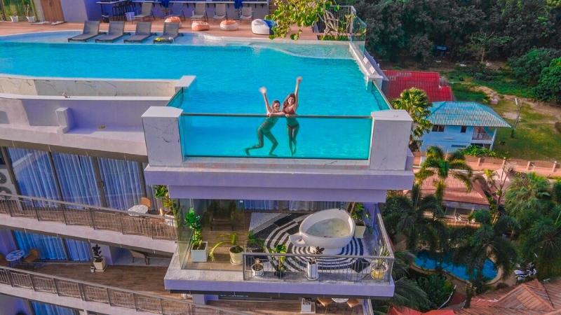 The Blue Hotel image