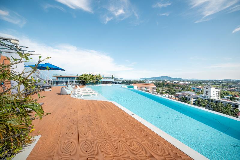 The Blue Hotel image