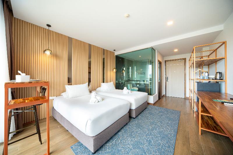 The Blue Hotel image
