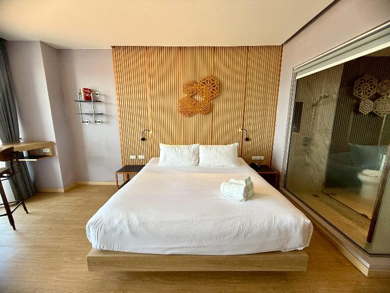 The Blue Hotel image