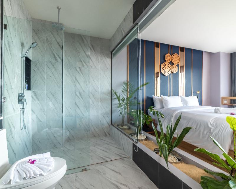 The Blue Hotel image