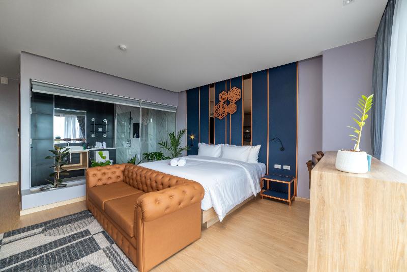 The Blue Hotel image