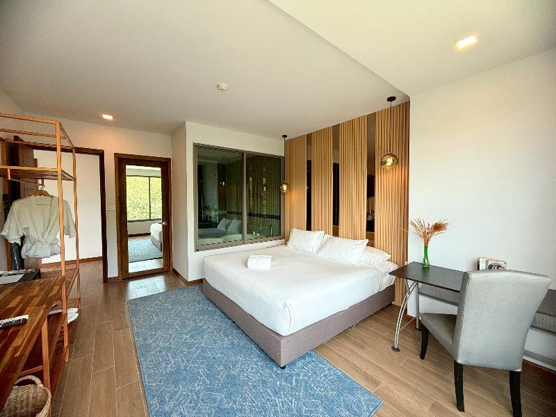 The Blue Hotel image