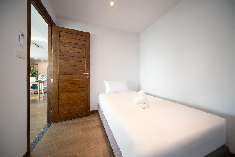 The Blue Hotel image