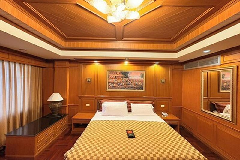 Taksila Hotel image