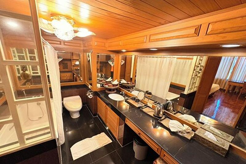 Taksila Hotel image