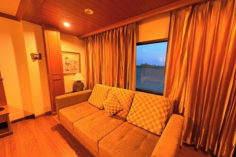 Taksila Hotel image