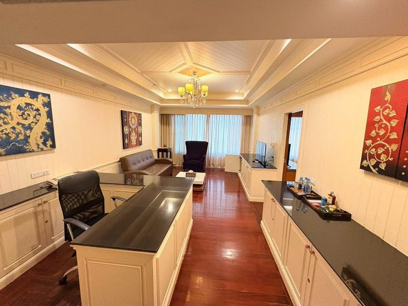 Taksila Hotel image