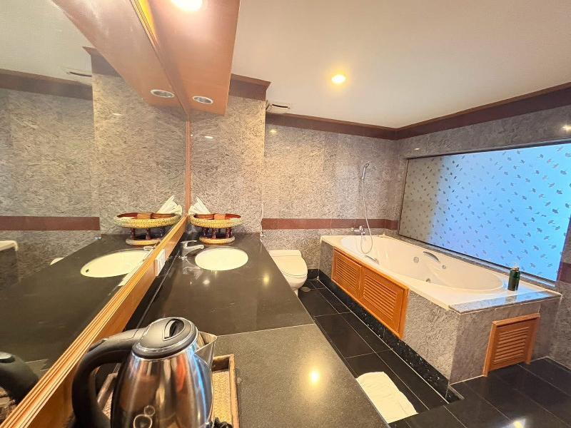 Taksila Hotel image