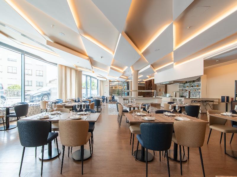 Jupiter Porto Hotel - Rooftop & Spa image