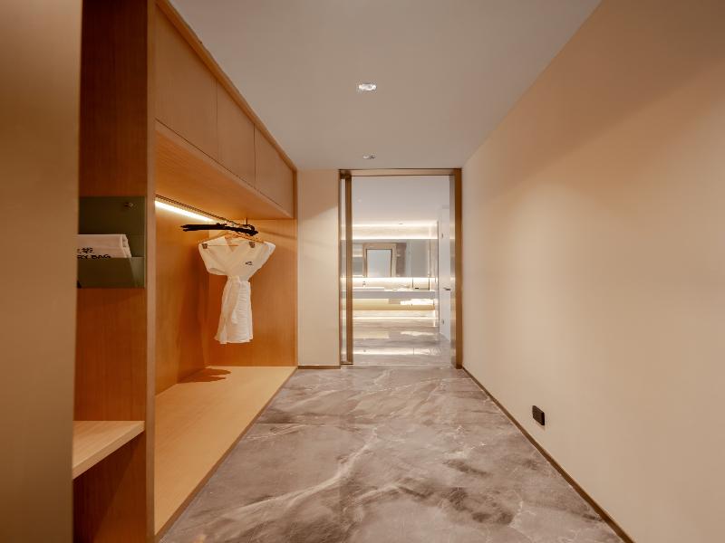 Jingdezhen Grand Skylight Hotel image