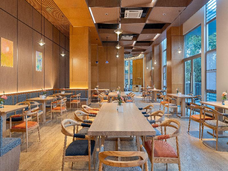 Holiday Inn Express Kunming Horti Expo Garden image