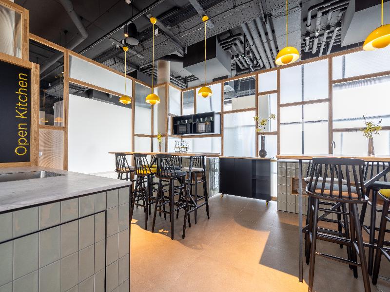 Leonardo Smart Hotel Vienna Airport image