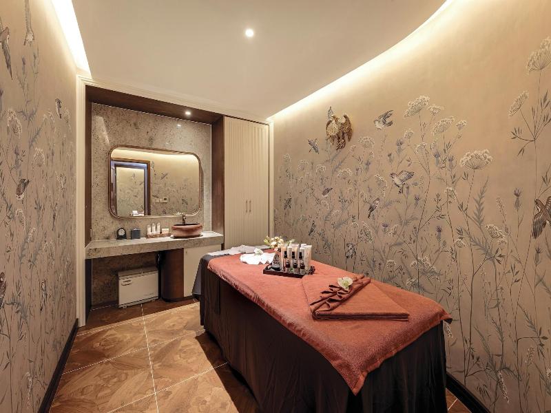 Heritage Ham Long Hotel And Spa image