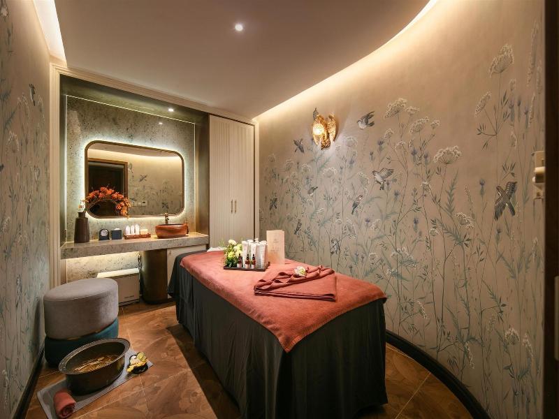 Heritage Ham Long Hotel And Spa image