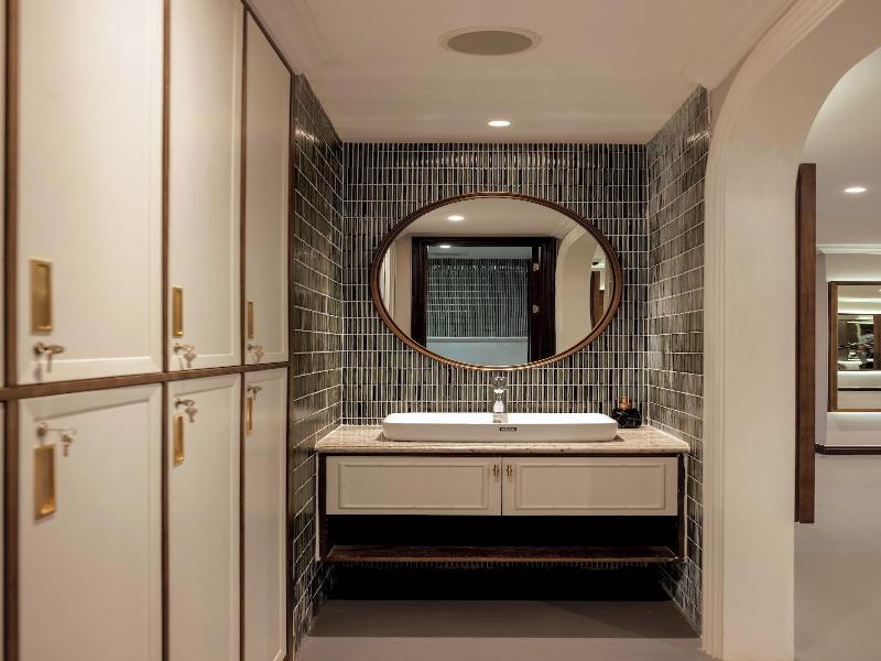 Heritage Ham Long Hotel And Spa image