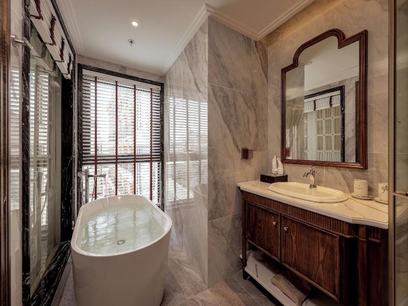 Heritage Ham Long Hotel And Spa image