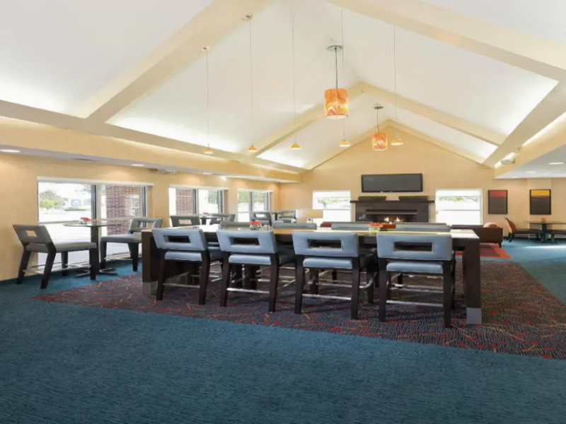 Mainstay Suites Appleton Airport