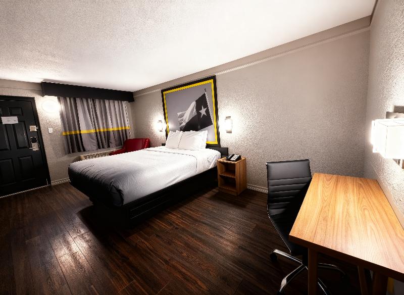 Super 8 By Wyndham Nacogdoches Near University image
