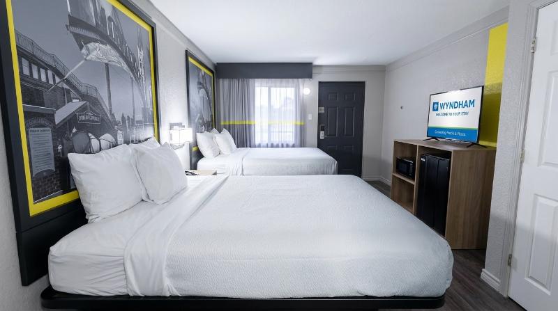 Super 8 By Wyndham Nacogdoches Near University image