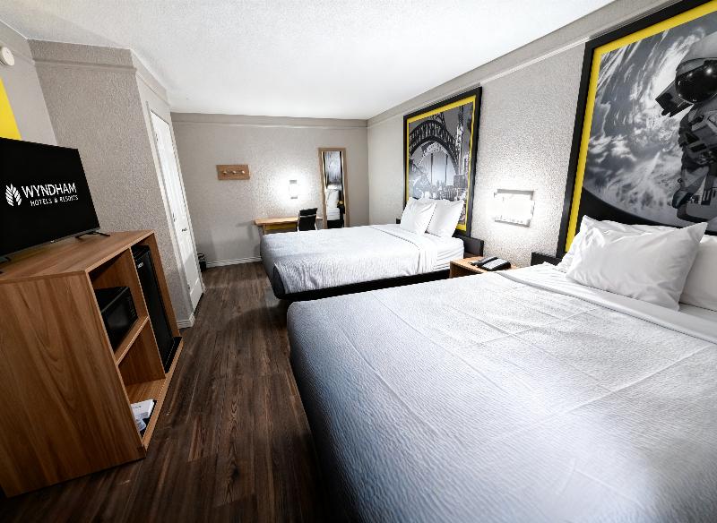 Super 8 By Wyndham Nacogdoches Near University image