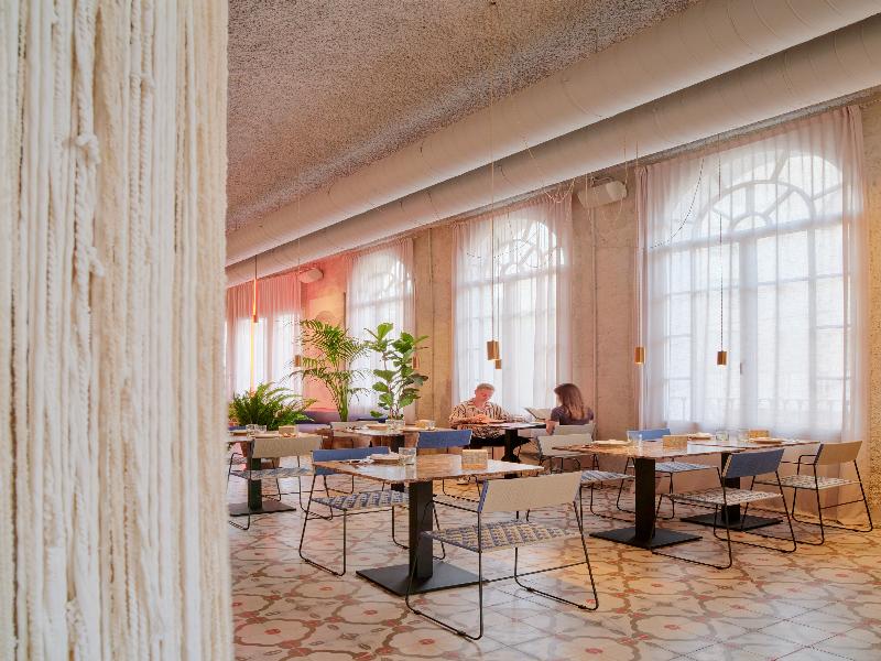 Terreno Barrio Hotel image
