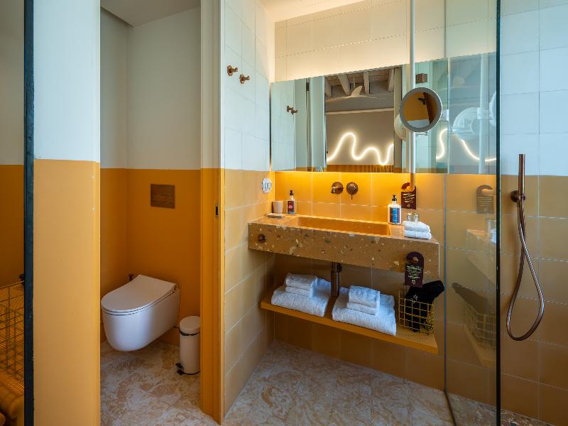 Terreno Barrio Hotel image
