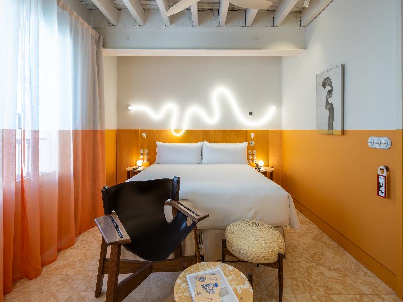 Terreno Barrio Hotel image