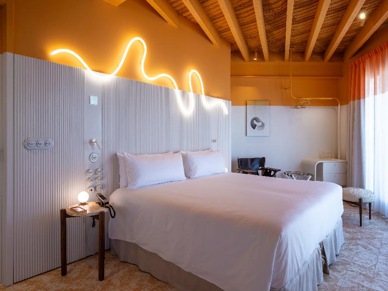 Terreno Barrio Hotel image