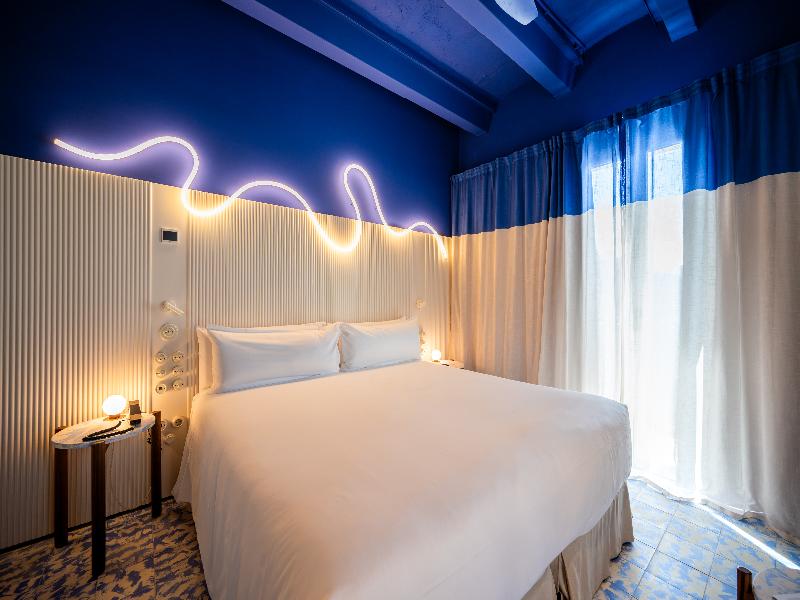 Terreno Barrio Hotel image