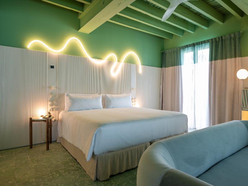 Terreno Barrio Hotel image